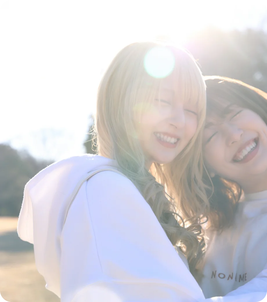 ももせとこばしりが笑っている